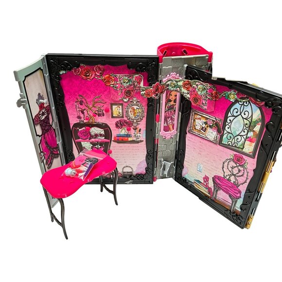 Briar Beauty Ever After High 3 Room Playset Thronecoming Doll and Book Playset - Picture 8 of 16